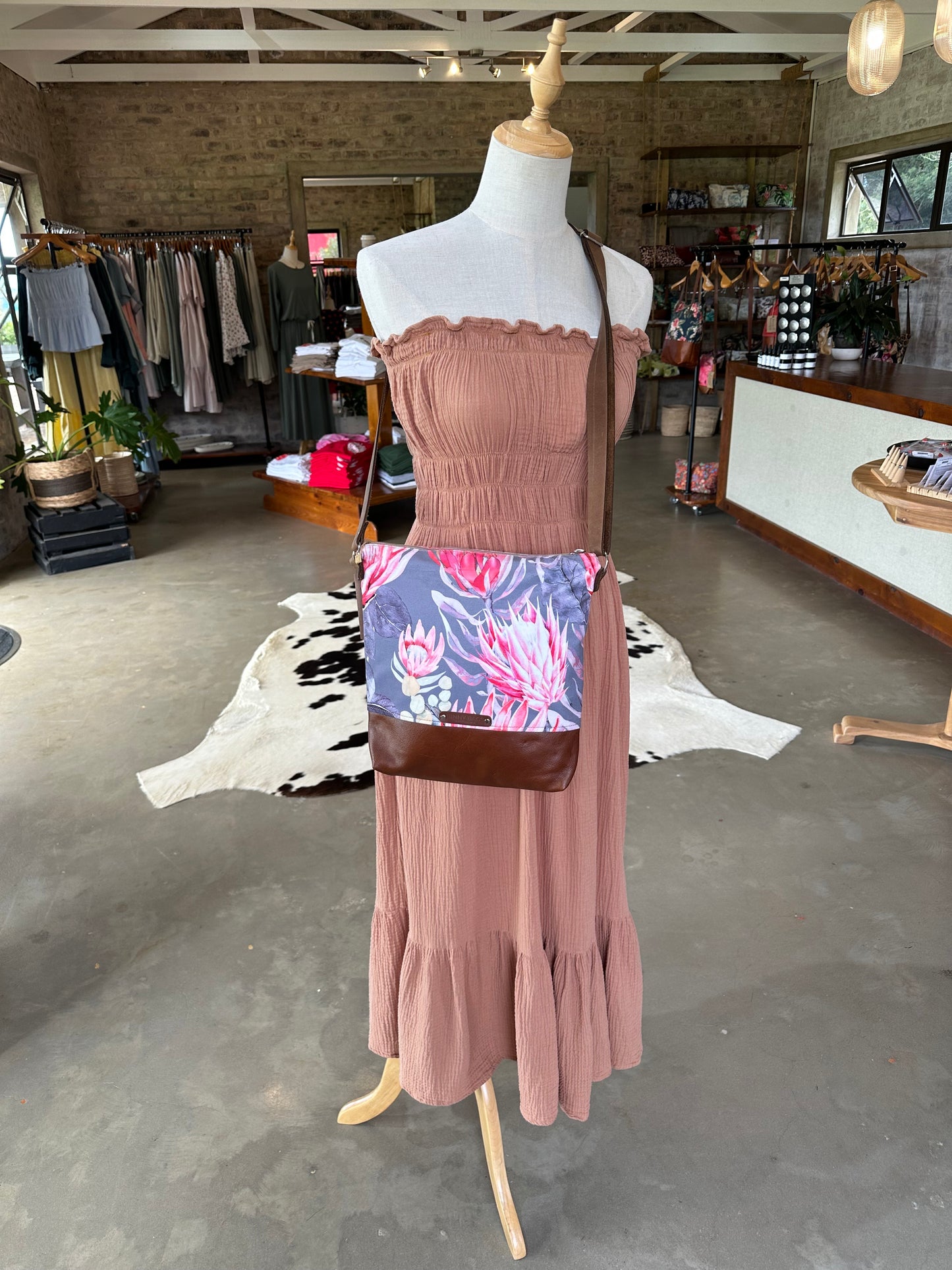 Big Sling Bag | Velvet Pink Proteas